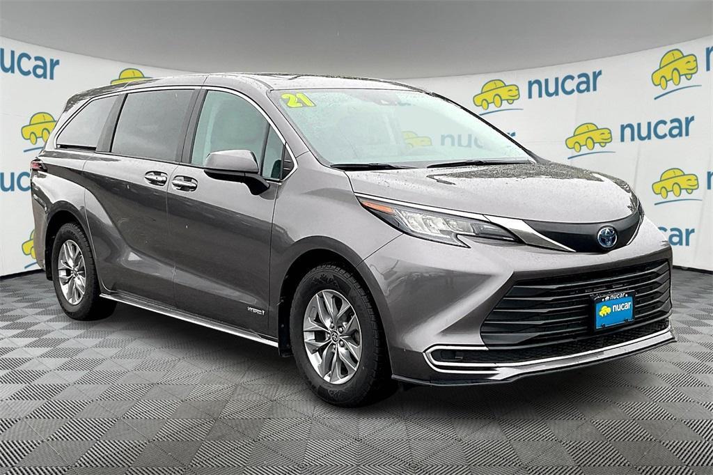 used 2021 Toyota Sienna car, priced at $37,507