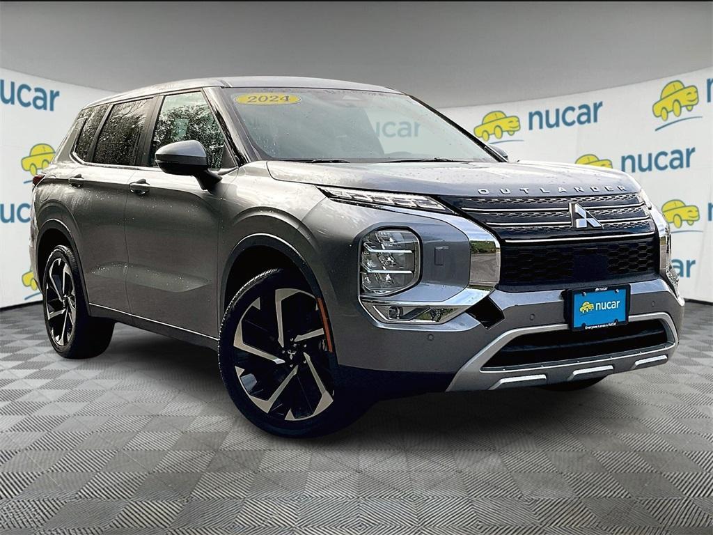 used 2024 Mitsubishi Outlander car