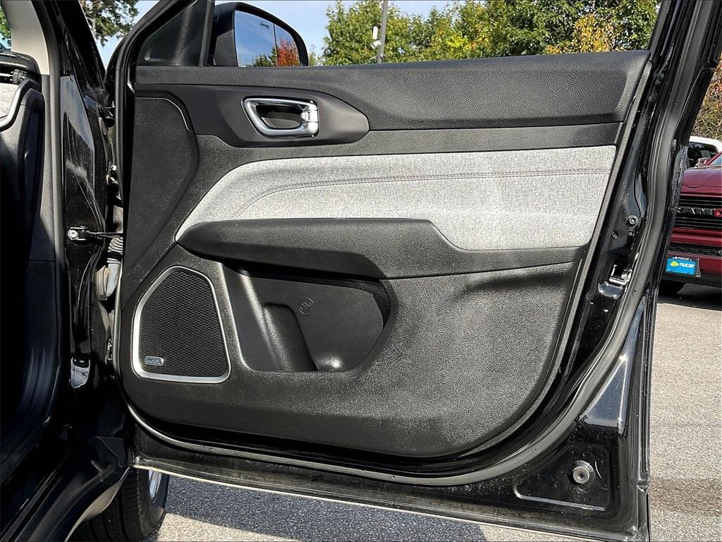 used 2022 Jeep Compass car, priced at $21,557