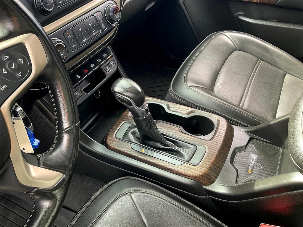 used 2022 GMC Canyon car, priced at $35,963
