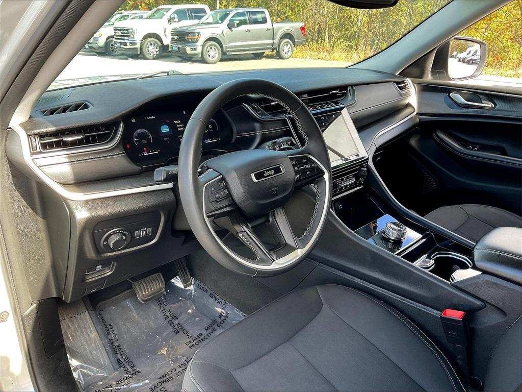 used 2023 Jeep Grand Cherokee L car, priced at $25,887
