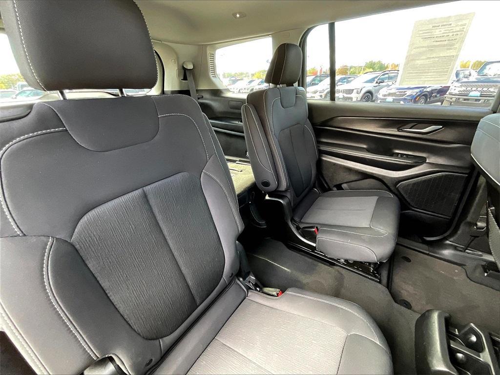 used 2023 Jeep Grand Cherokee L car, priced at $25,887