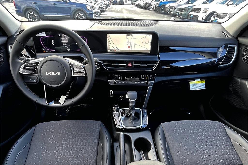 new 2025 Kia Seltos car, priced at $26,771