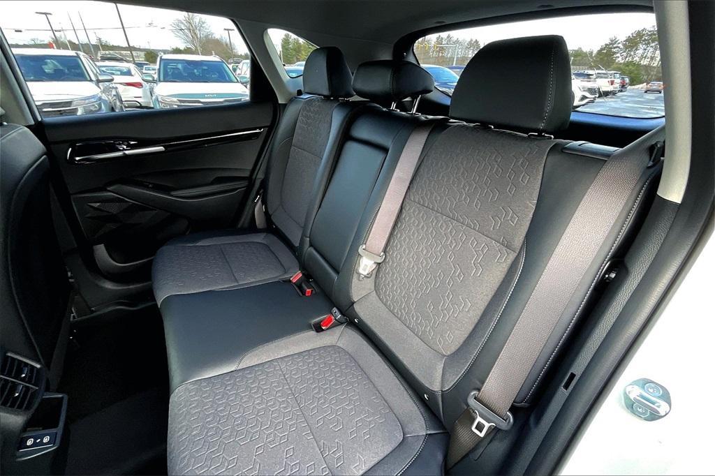 new 2025 Kia Seltos car, priced at $26,771