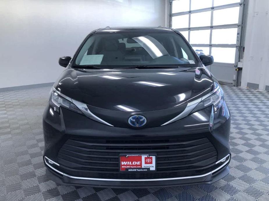 used 2023 Toyota Sienna car, priced at $41,995