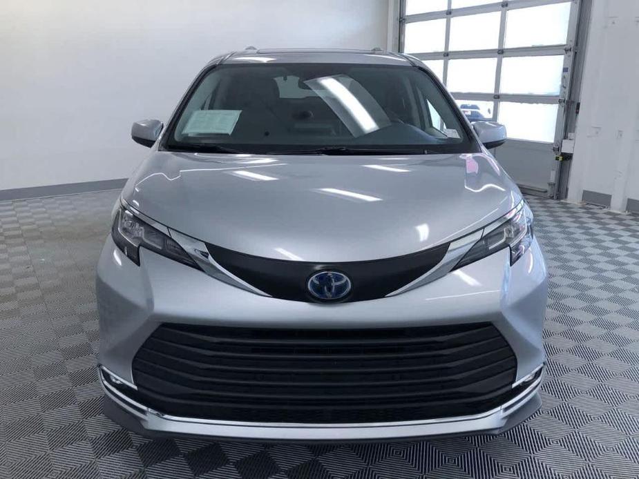 used 2023 Toyota Sienna car, priced at $40,991