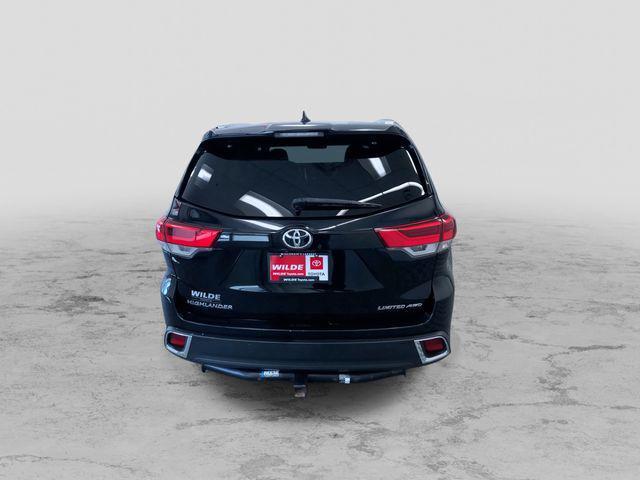 used 2017 Toyota Highlander car, priced at $16,995