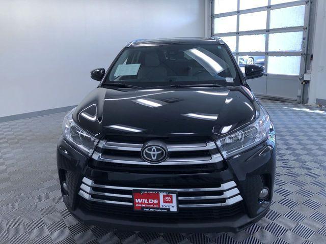 used 2017 Toyota Highlander car, priced at $16,995