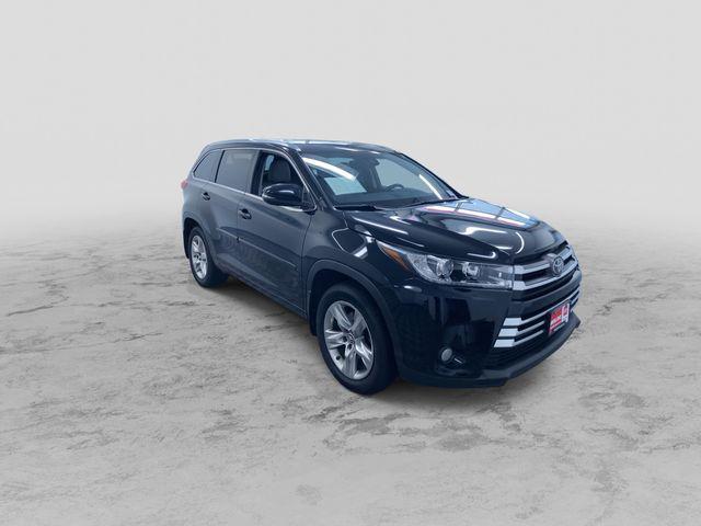 used 2017 Toyota Highlander car, priced at $16,995