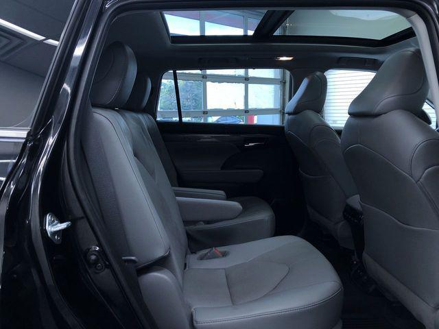 used 2020 Toyota Highlander car, priced at $35,995