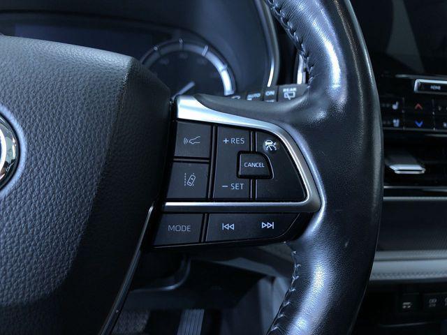 used 2020 Toyota Highlander car, priced at $35,995