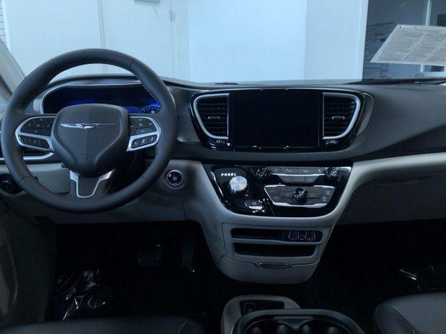 used 2024 Chrysler Pacifica car, priced at $32,977