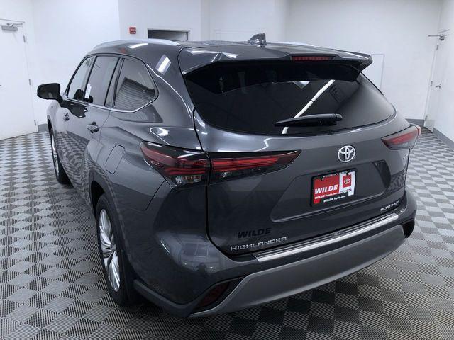 new 2025 Toyota Highlander Hybrid car, priced at $55,803