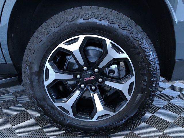 used 2025 GMC Yukon car, priced at $77,995