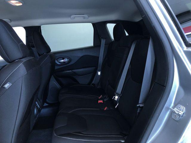 used 2015 Jeep Cherokee car, priced at $8,995