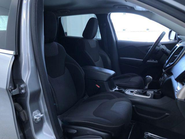 used 2015 Jeep Cherokee car, priced at $8,995