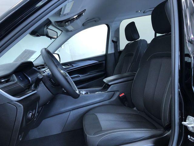 used 2023 Jeep Grand Cherokee car, priced at $25,995