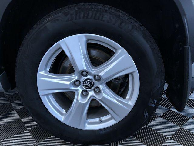 used 2022 Toyota Highlander car, priced at $35,995