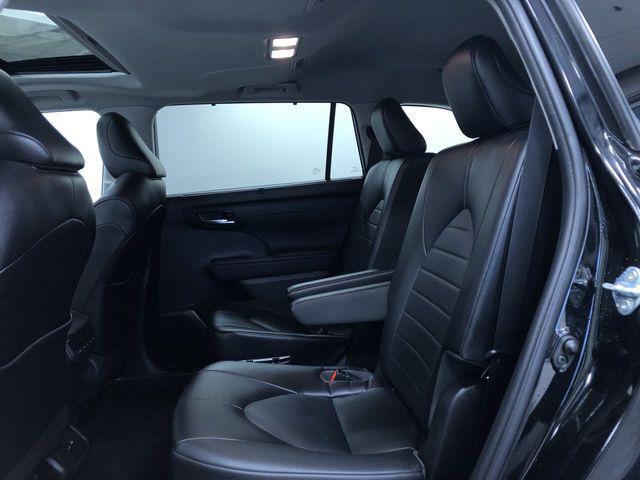 used 2022 Toyota Highlander car, priced at $31,966