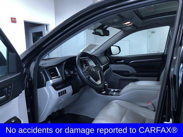 used 2016 Toyota Highlander car, priced at $18,995