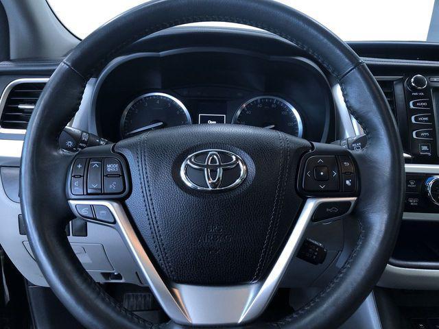 used 2016 Toyota Highlander car, priced at $18,995