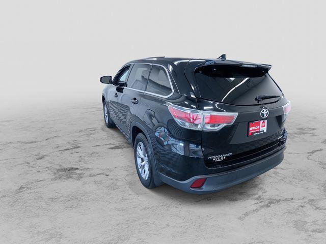 used 2015 Toyota Highlander car, priced at $16,995