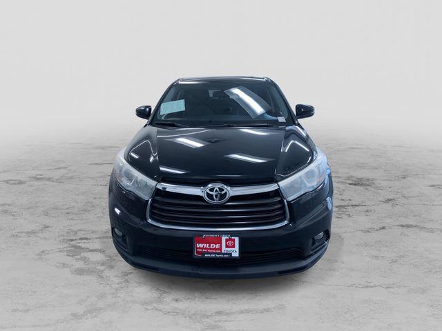 used 2015 Toyota Highlander car, priced at $16,995