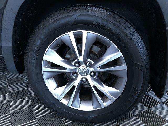used 2015 Toyota Highlander car, priced at $16,995