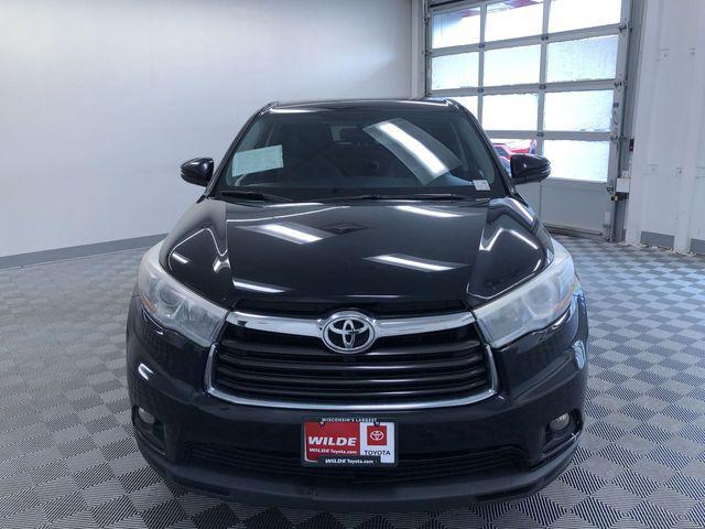 used 2015 Toyota Highlander car, priced at $16,995