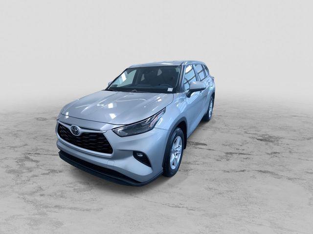 used 2024 Toyota Highlander car, priced at $36,995