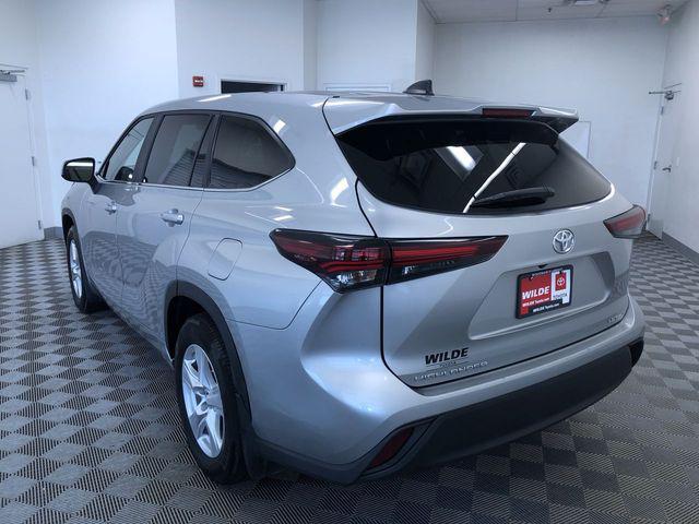 used 2024 Toyota Highlander car, priced at $36,995