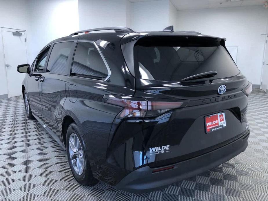 used 2023 Toyota Sienna car, priced at $42,990