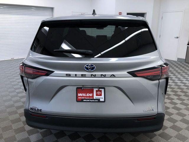 used 2021 Toyota Sienna car, priced at $30,995