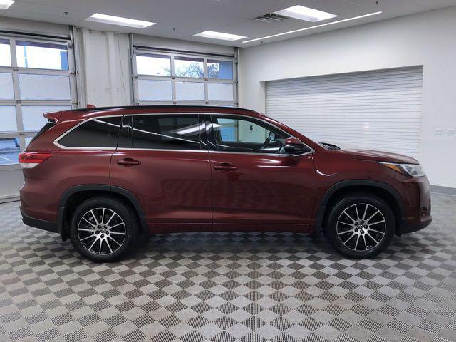 used 2017 Toyota Highlander car, priced at $19,995