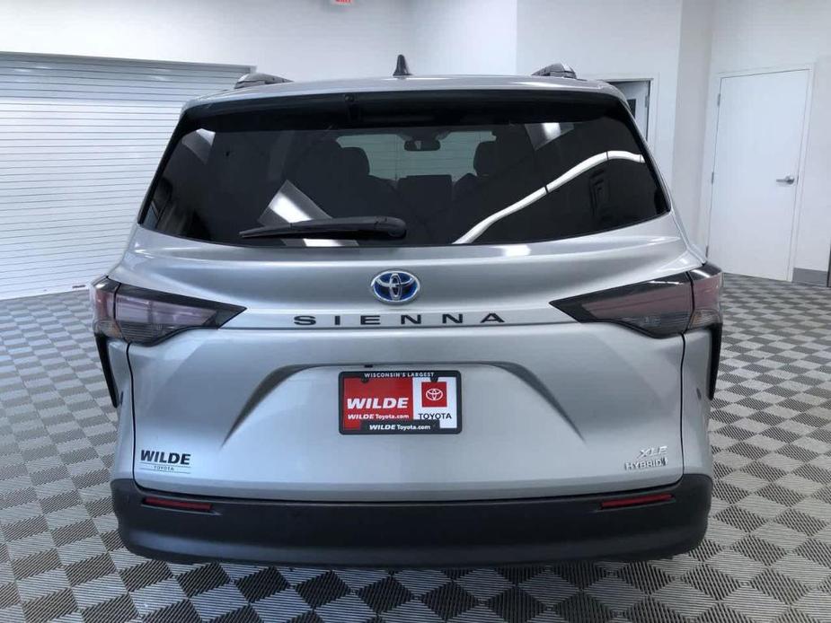 used 2023 Toyota Sienna car, priced at $39,800