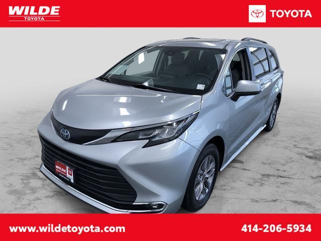 used 2023 Toyota Sienna car, priced at $43,991