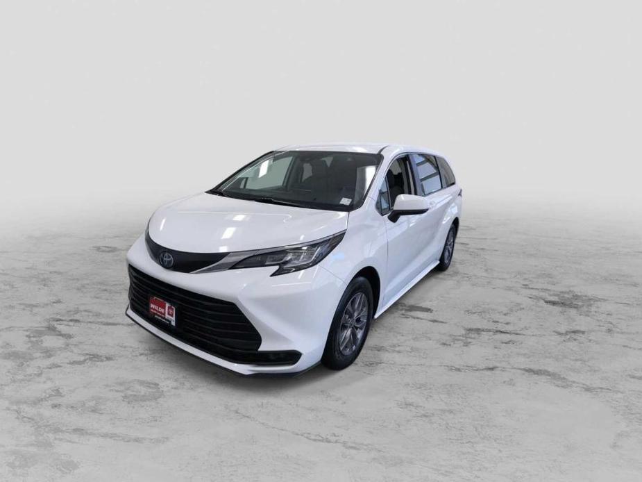 used 2023 Toyota Sienna car, priced at $38,991