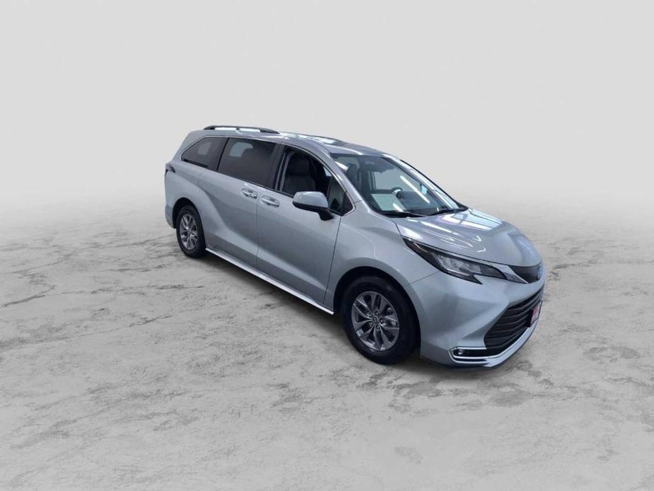 used 2023 Toyota Sienna car, priced at $40,995