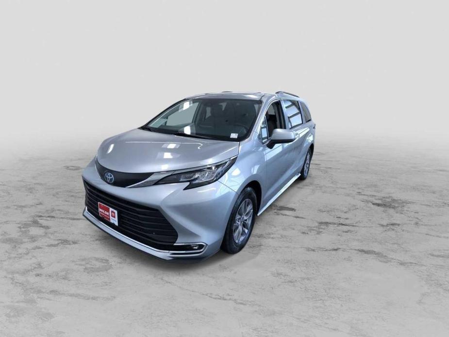 used 2023 Toyota Sienna car, priced at $40,995