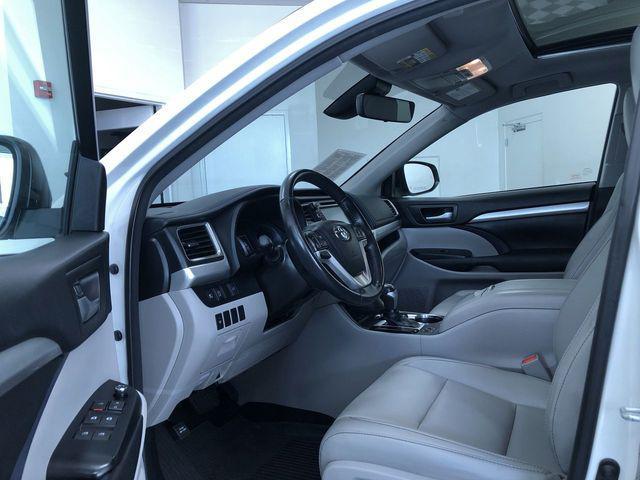 used 2017 Toyota Highlander car, priced at $25,995