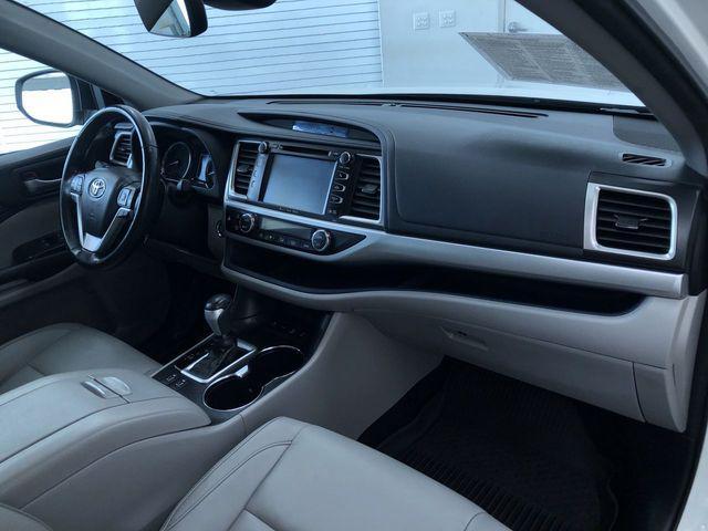 used 2017 Toyota Highlander car, priced at $25,995