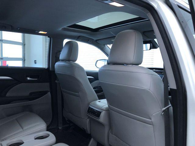 used 2017 Toyota Highlander car, priced at $25,995