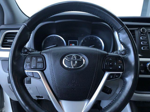 used 2017 Toyota Highlander car, priced at $25,995