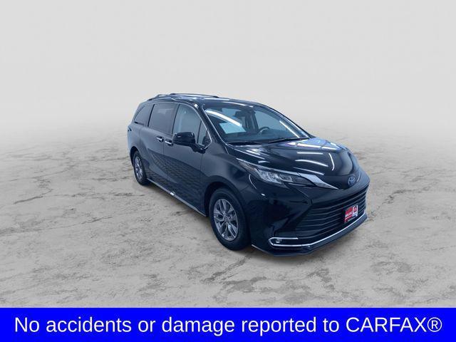 used 2023 Toyota Sienna car, priced at $36,995