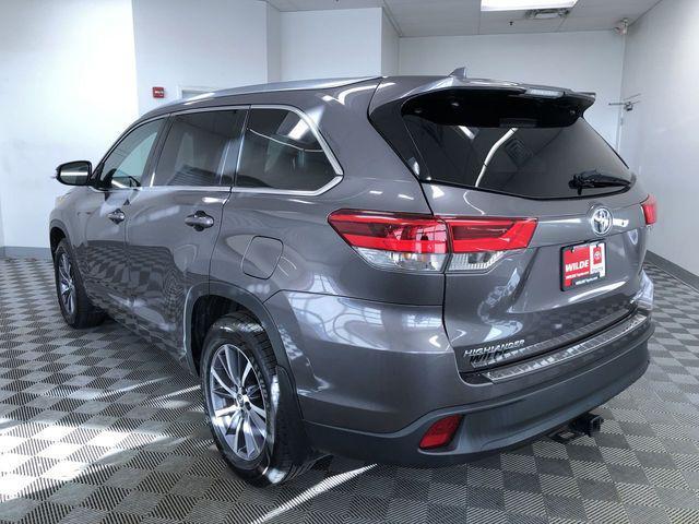 used 2017 Toyota Highlander car, priced at $24,995