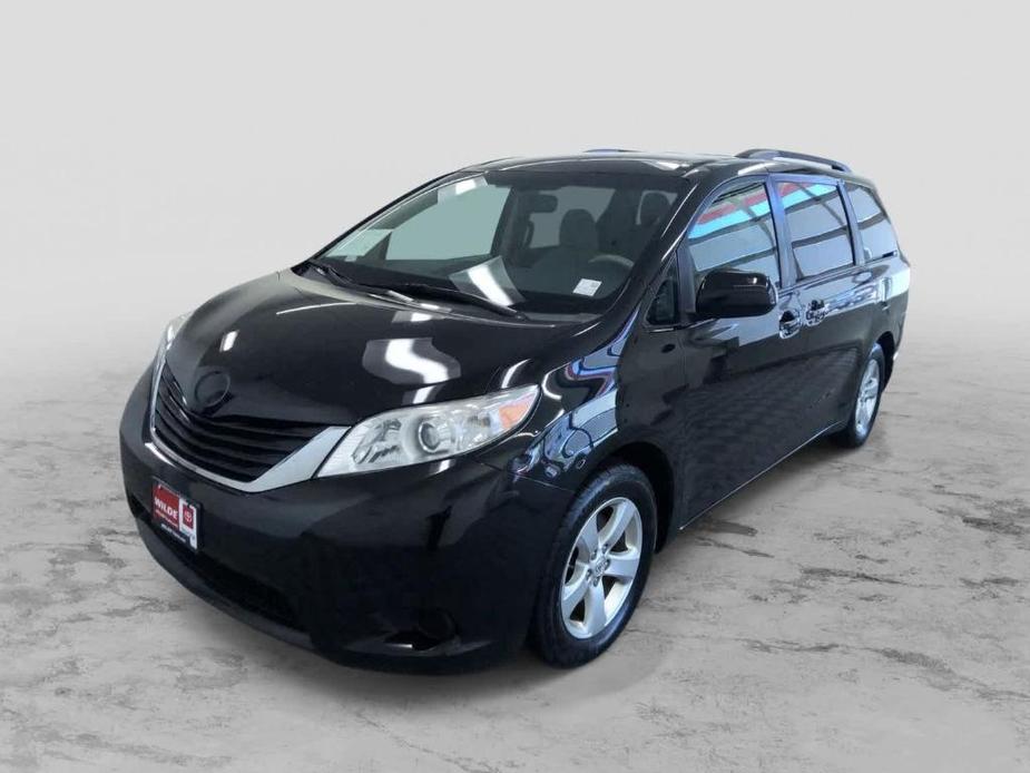 used 2014 Toyota Sienna car, priced at $11,490
