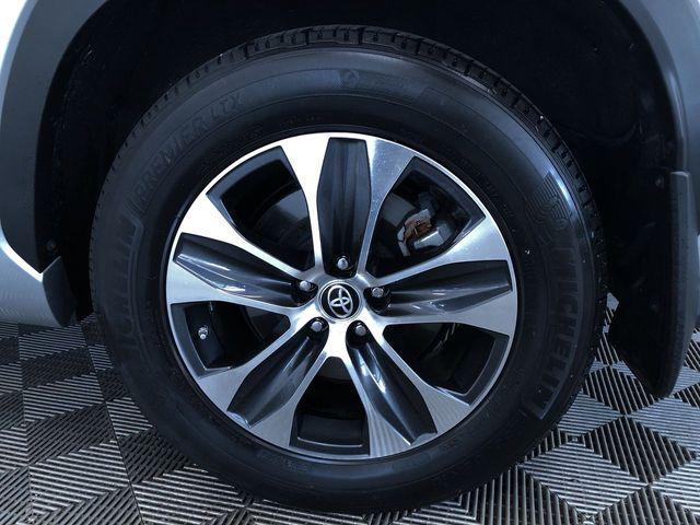 used 2023 Toyota Highlander car, priced at $39,995