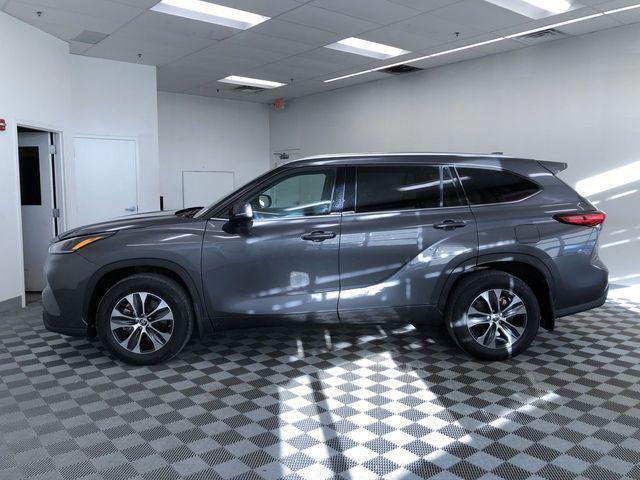 used 2021 Toyota Highlander car, priced at $35,995