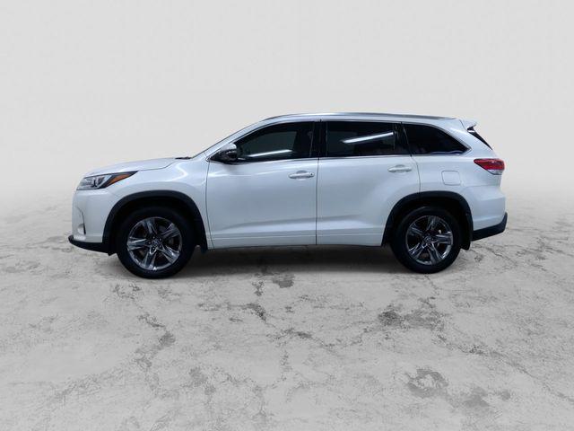 used 2019 Toyota Highlander car, priced at $28,995