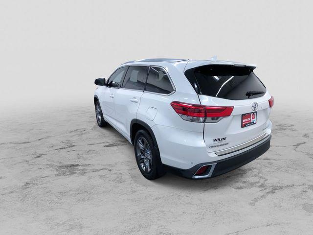 used 2019 Toyota Highlander car, priced at $28,995